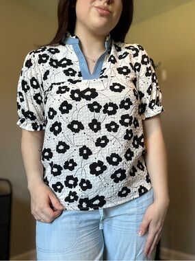 THML Black and White Floral Puff Sleeve Top with Faux Leather Blue Trim Size S